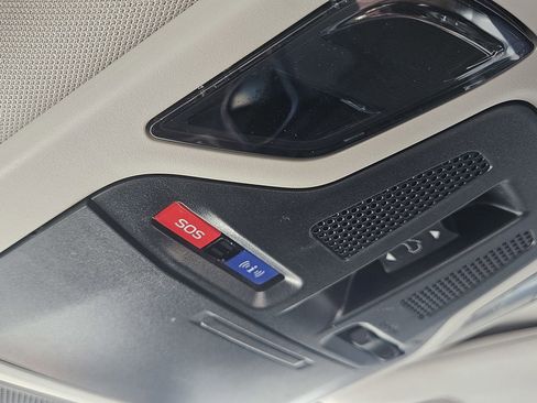 Used 2023 Subaru Outback Limited w/ Tech Package 3 image 13