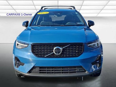 Certified 2023 Volvo XC40 B5 Plus w/ Driver Assist Package image 2