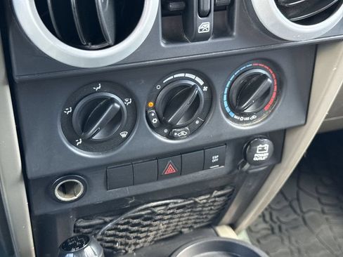 Used 2009 Jeep Wrangler Unlimited Sahara AWD/4WD image 28