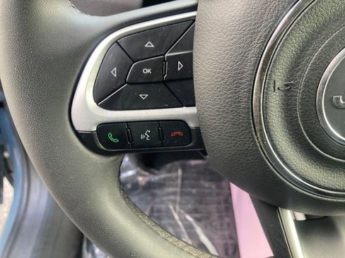 Used 2018 Jeep Renegade Latitude image 42