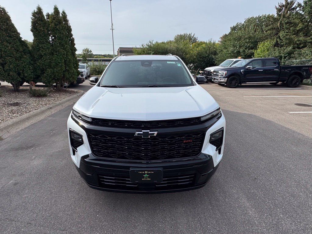 Used 2024 Chevrolet Traverse RS AWD/4WD image 4