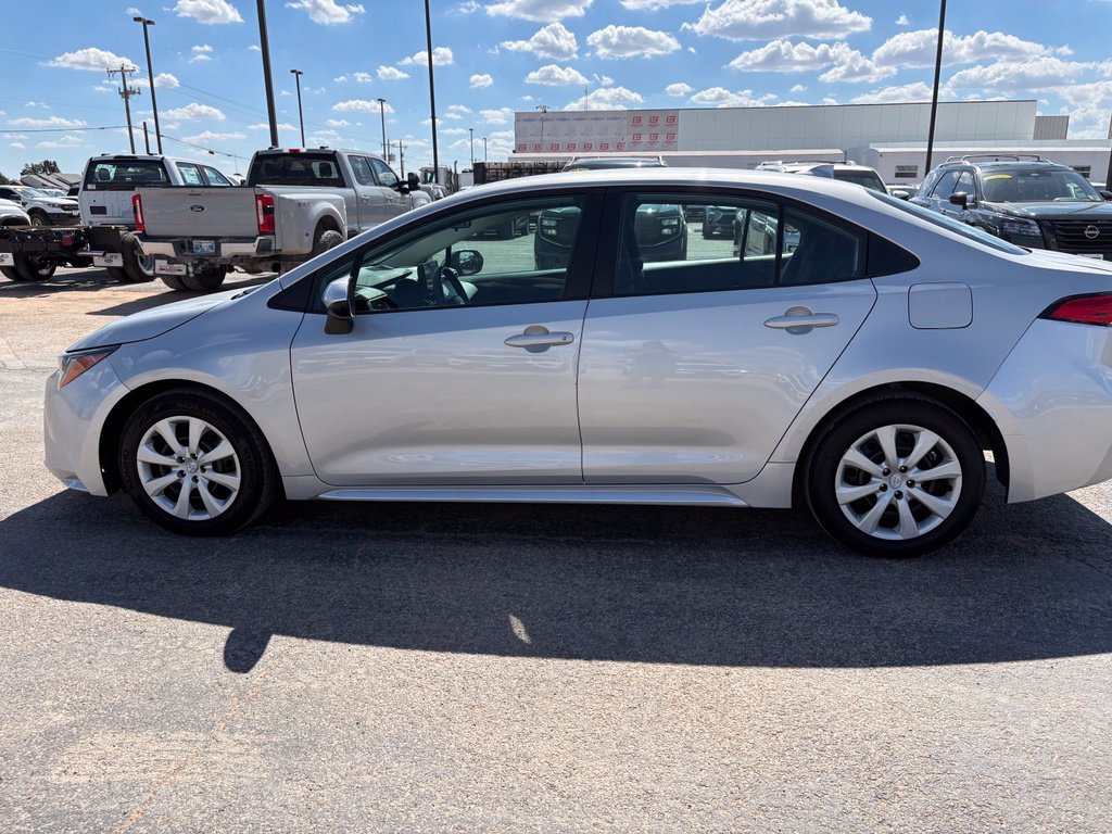 Used 2024 Toyota Corolla LE FWD image 8