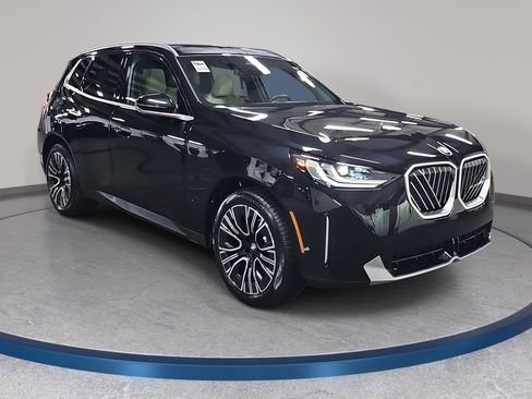 New 2026 BMW X3 xDrive30 w/ Premium Package image 3