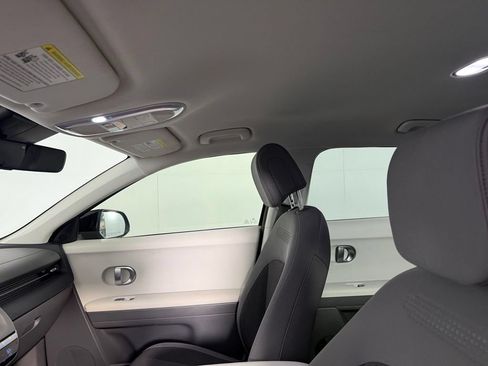 Used 2024 Hyundai Ioniq 5 SEL RWD image 18