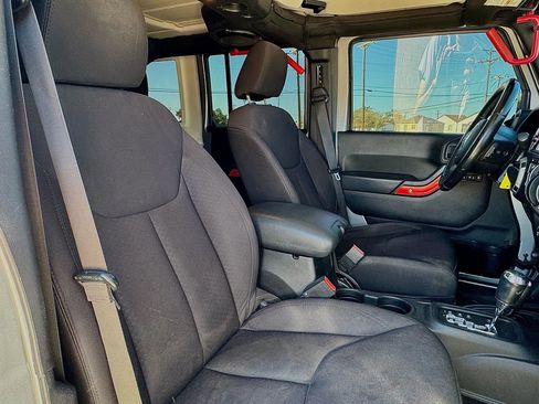 Used 2014 Jeep Wrangler Unlimited Sport w/ Quick Order Package 24S image 23