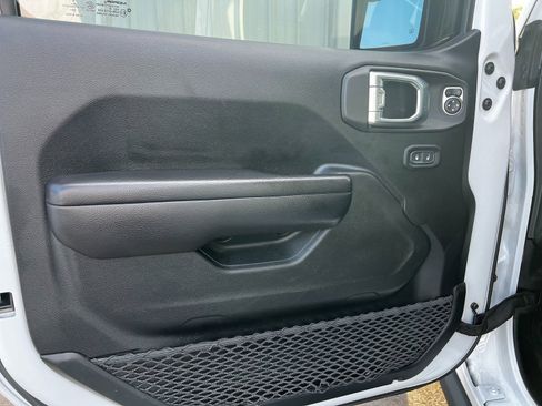 Used 2021 Jeep Wrangler Unlimited Sport image 10