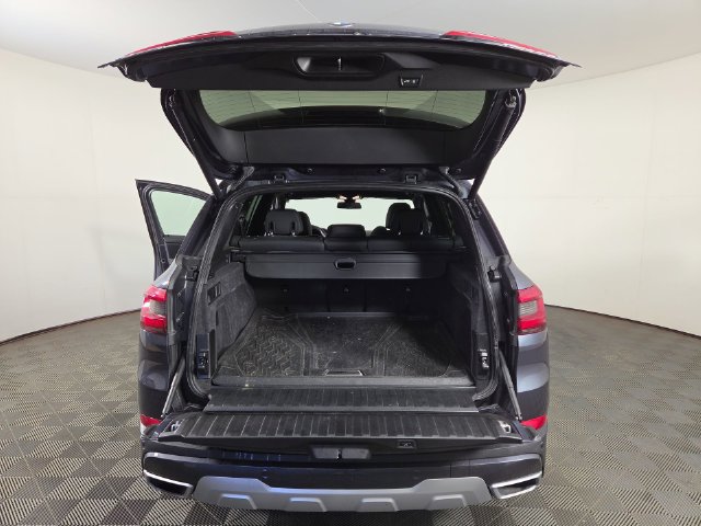 Used 2019 BMW X5 xDrive40i w/ Premium Package 2 AWD/4WD image 32