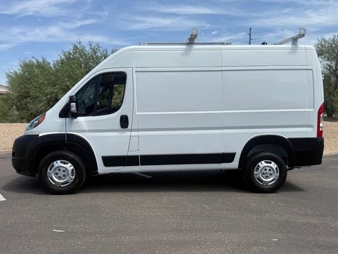 Used 2021 RAM ProMaster 1500 w/ Premium Appearance Group FWD image 2