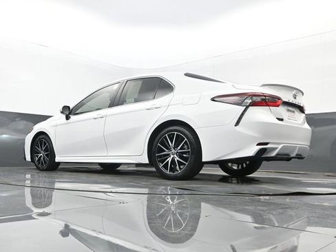 Used 2023 Toyota Camry SE image 26