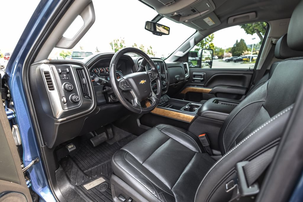 Used 2019 Chevrolet Silverado 2500 LTZ w/ Duramax Plus Package AWD/4WD image 23