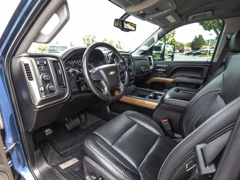Used 2019 Chevrolet Silverado 2500 LTZ w/ Duramax Plus Package AWD/4WD image 23