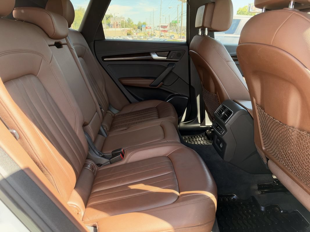 Used 2019 Audi Q5 2.0T Premium Plus w/ Premium Plus Package AWD/4WD image 15