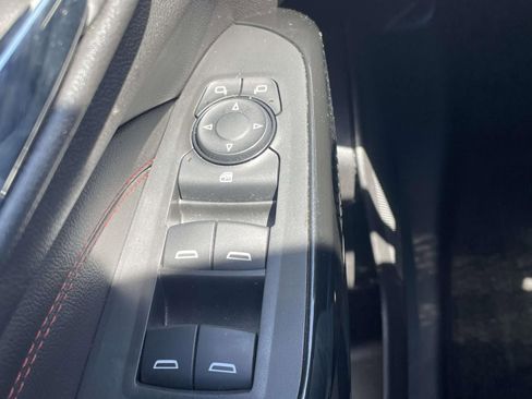 Used 2025 Chevrolet Trax RS w/ Driver Confidence Package image 23