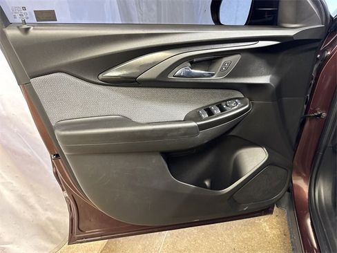 Certified 2022 Chevrolet TrailBlazer LT w/ Convenience Package image 21