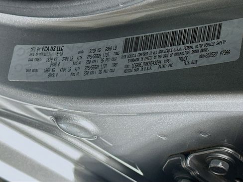 Used 2019 RAM 1500 Laramie RWD image 12