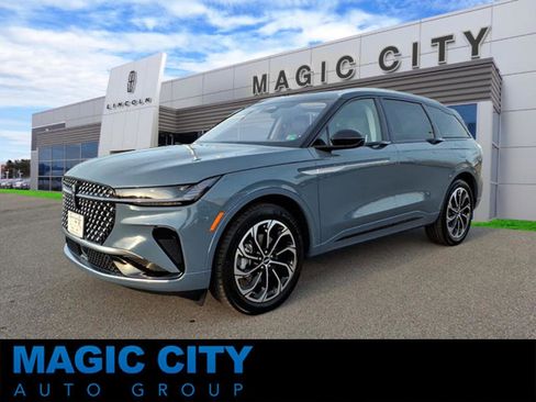 New 2026 Lincoln Nautilus Reserve image 1