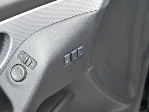 Used 2020 Nissan Rogue Sport SV w/ Technology Package FWD image 12