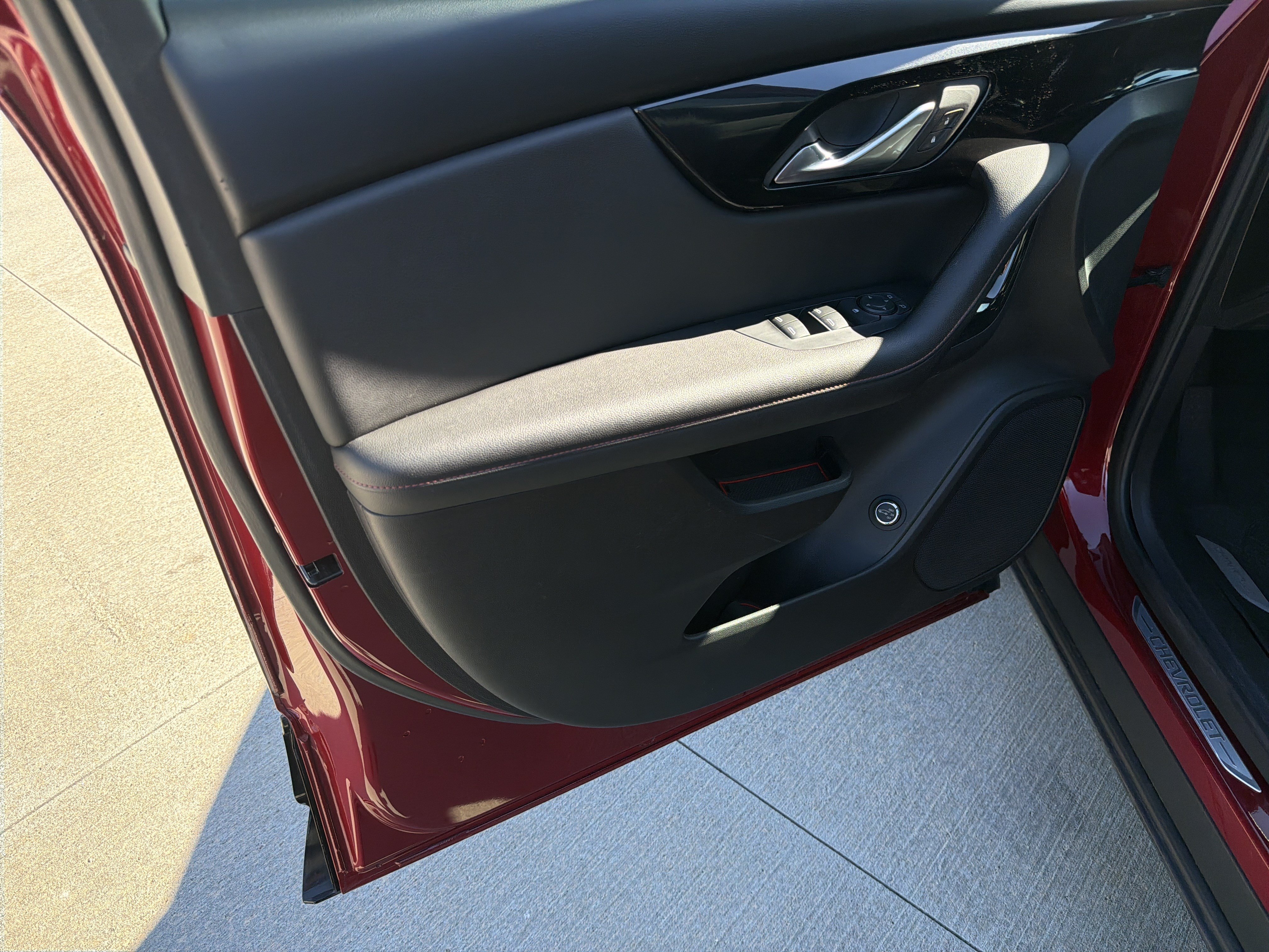Used 2022 Chevrolet Blazer RS FWD image 14