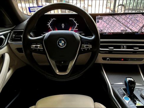 Used 2023 BMW i4 eDrive35 w/ Premium Package RWD image 5