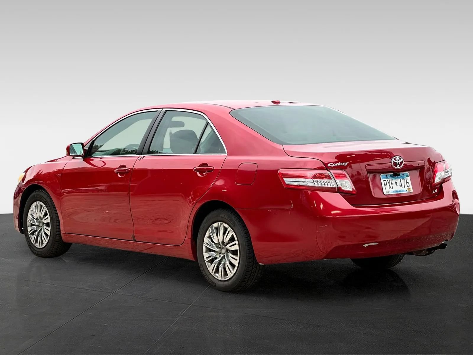 Used 2011 Toyota Camry LE FWD image 5