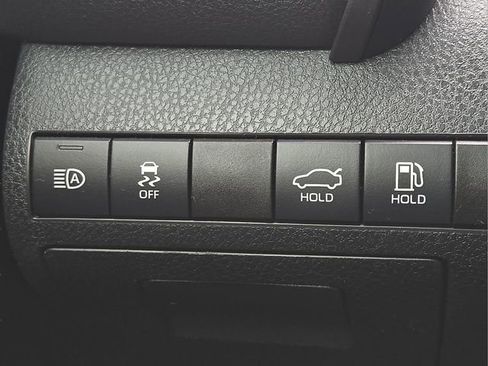 Used 2022 Toyota Camry SE image 24