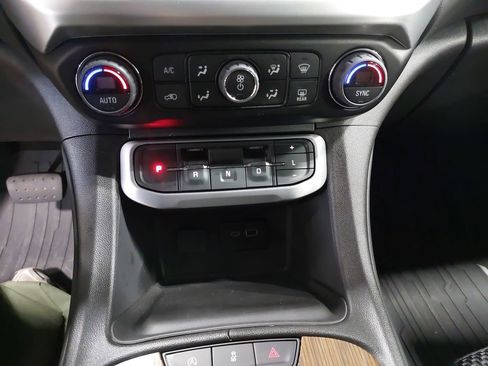 Used 2023 GMC Acadia SLE w/ Driver Convenience Package AWD/4WD image 22