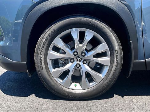 Used 2024 Toyota Grand Highlander AWD image 9