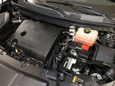 Used 2019 Chevrolet Traverse LT FWD image 33
