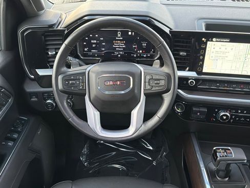 Used 2023 GMC Sierra 1500 SLT w/ SLT Convenience Package image 11