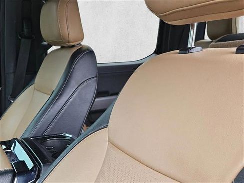 Used 2022 Ford F150 Lariat image 7