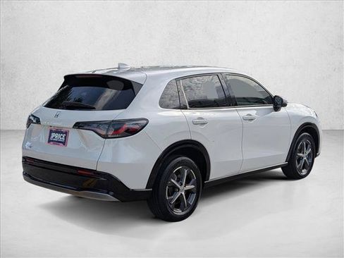 Used 2025 Honda HR-V EX-L image 5