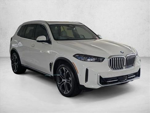 Certified 2025 BMW X5 sDrive40i w/ Parking Assistance Package image 3