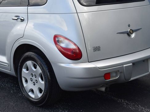 Used 2006 Chrysler PT Cruiser Touring FWD image 8