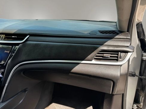 Used 2013 Cadillac XTS FWD image 28