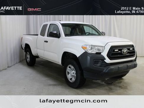 Used 2020 Toyota Tacoma SR AWD/4WD image 1