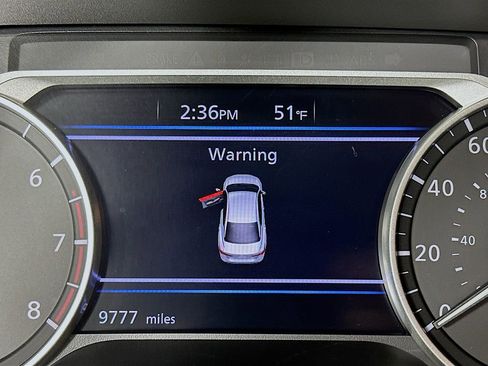 Certified 2024 Nissan Sentra SV FWD image 17