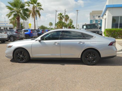 Used 2024 Honda Accord EX image 8