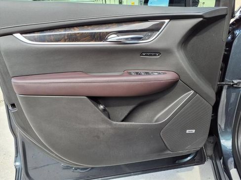 Used 2021 Cadillac XT6 Premium Luxury FWD image 22