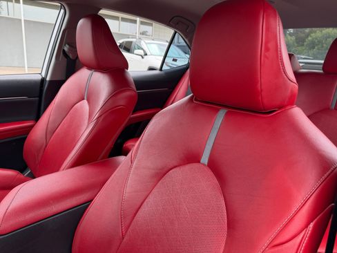 Used 2020 Toyota Camry XSE w/ Blackout Package FWD image 20