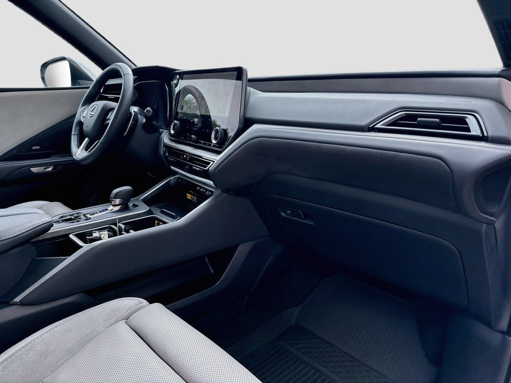 Used 2025 Lexus TX 350 AWD w/ Technology Package image 34