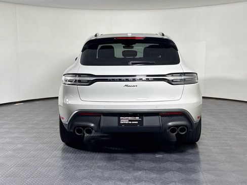 Certified 2024 Porsche Macan AWD/4WD image 2