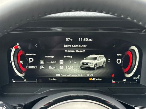 New 2025 Nissan Pathfinder Platinum image 22