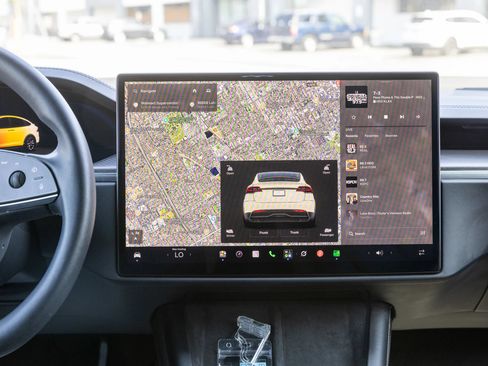Used 2023 Tesla Model X Plaid AWD/4WD image 31