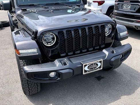 Used 2022 Jeep Gladiator Sport AWD/4WD image 29