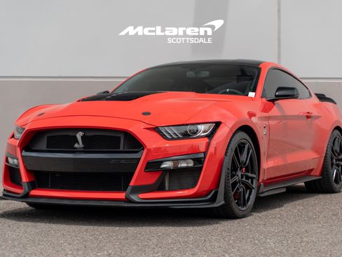 Used 2022 Ford Mustang Shelby GT500 w/ Technology Package RWD image 3