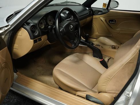 Used 2001 MAZDA MX-5 Miata LS image 4