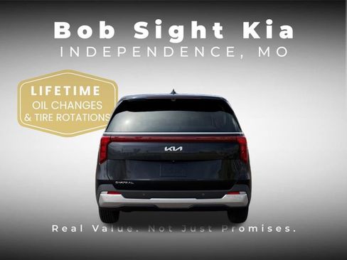New 2026 Kia Carnival EX FWD image 5