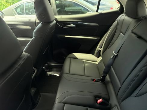 Used 2025 Buick Envision Preferred AWD/4WD image 7