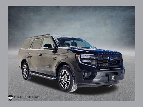 New 2026 Ford Expedition Active image 1