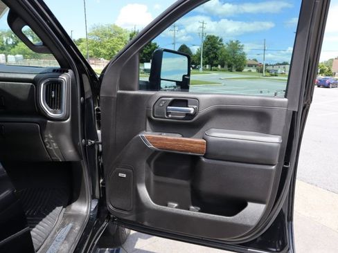 Used 2022 Chevrolet Silverado 2500 High Country w/ Z71 Off-Road Package AWD/4WD image 23